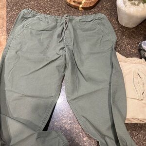 Mossimo jogger pants army green in great used condition size xxl